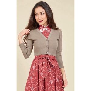 Cafe bistro cardigan